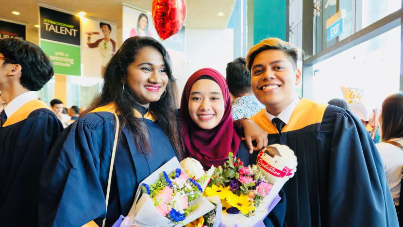 Aqil-Fitri-with-his-schoolmates