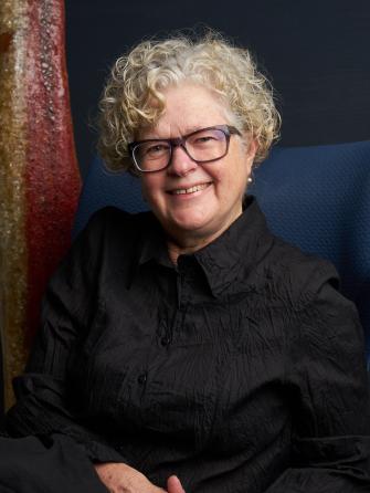 Dr Rosslyn Prosser