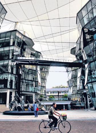 210304-ST-SG-arts-university_1359x755