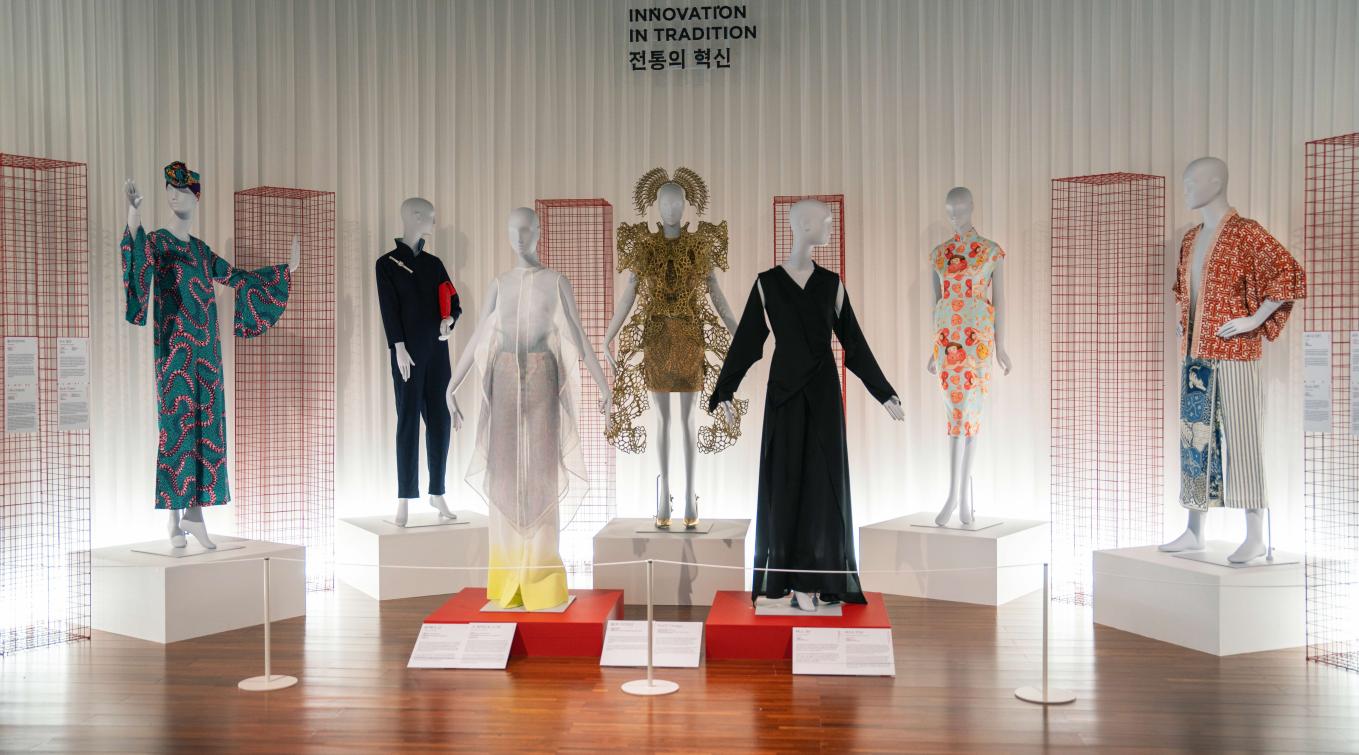 Shin Min Daily News: Singapore fashion showcased in South Korea ...