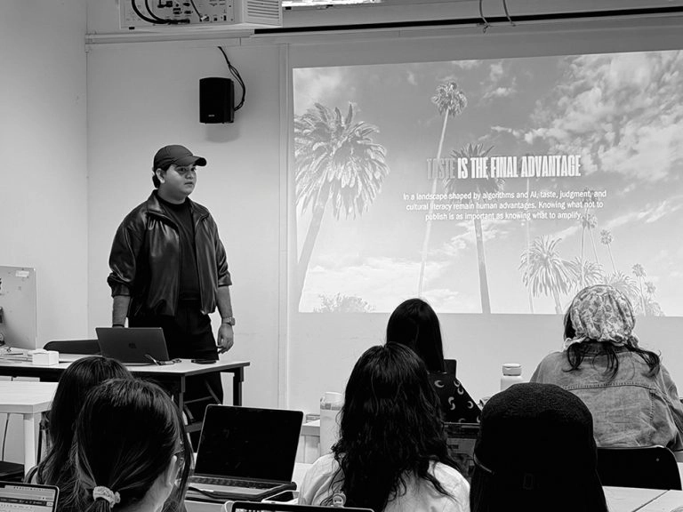 Digital Editor Navin Pillay conducts a workshop on digital publishing.