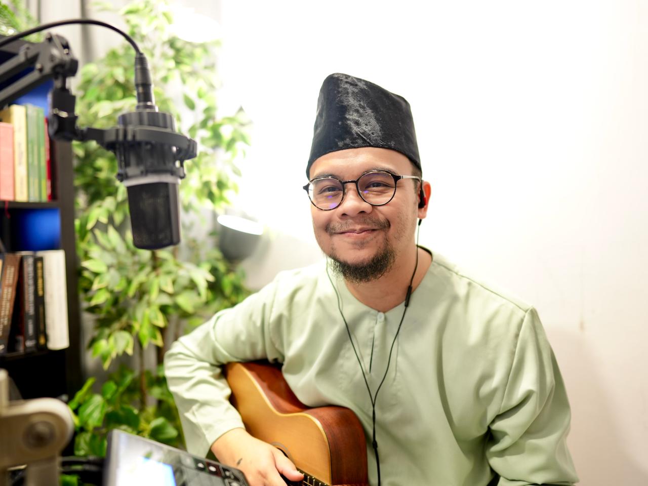 Berita Harian: Left a teaching career to explore ways to help Malay seniors through music therapy